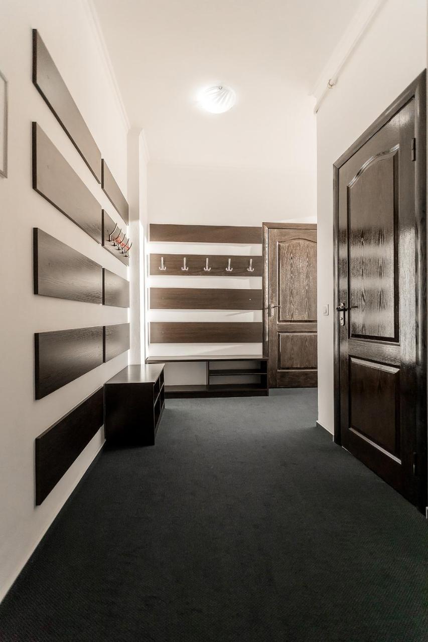 Sunlit Hotel อิวาโน-ฟรานกิฟสเก ภายนอก รูปภาพ