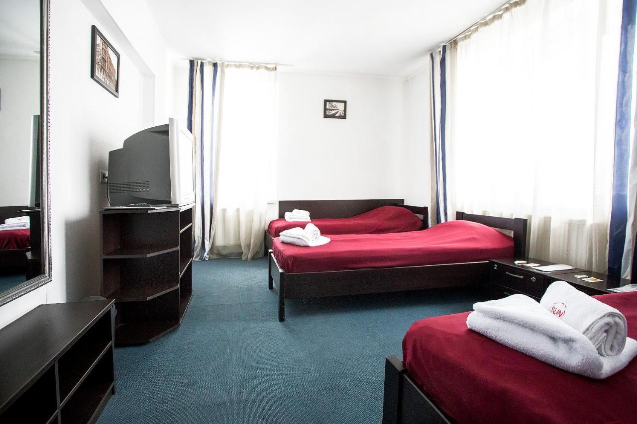 Sunlit Hotel อิวาโน-ฟรานกิฟสเก ภายนอก รูปภาพ
