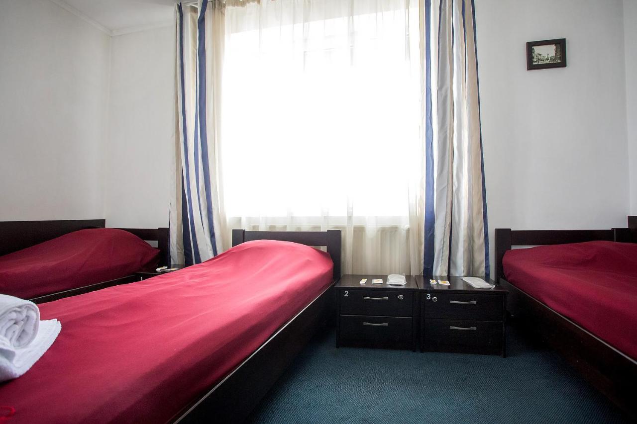 Sunlit Hotel อิวาโน-ฟรานกิฟสเก ภายนอก รูปภาพ