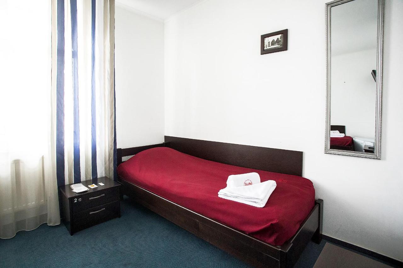 Sunlit Hotel อิวาโน-ฟรานกิฟสเก ภายนอก รูปภาพ